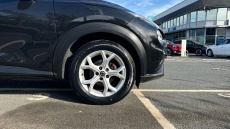 Nissan Juke 1.0 DiG-T N-Connecta 5dr Petrol Hatchback